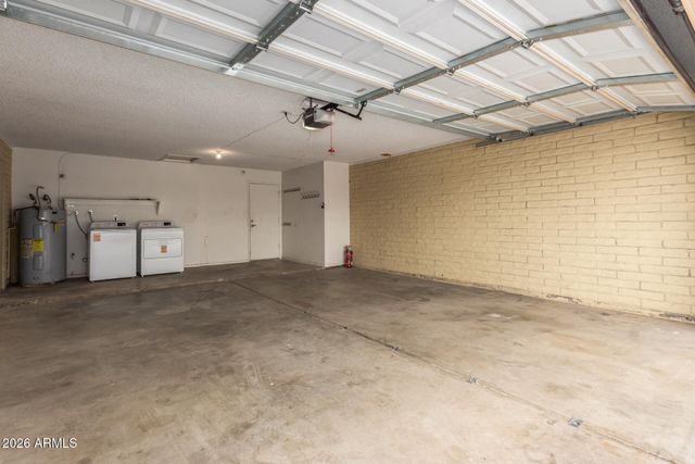 5055 W Vogel Avenue, Glendale, AZ 85302