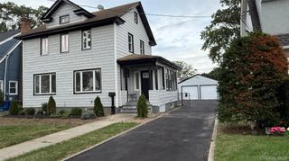 87 Parsons Drive, Hempstead, NY 11550