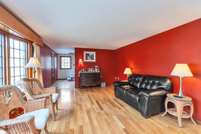 22 Taschereau Boulevard, Nashua, NH 03062