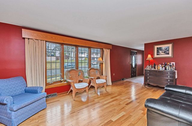 22 Taschereau Boulevard, Nashua, NH 03062