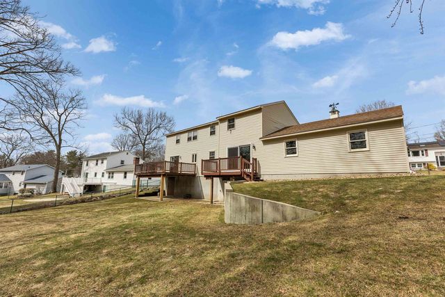 22 Taschereau Boulevard, Nashua, NH 03062