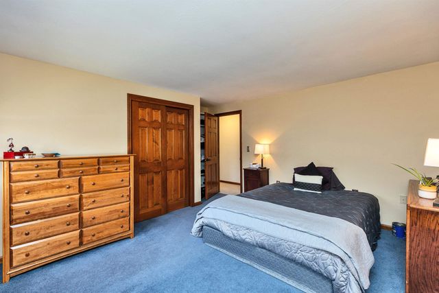 22 Taschereau Boulevard, Nashua, NH 03062