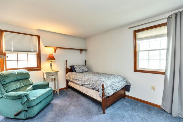 22 Taschereau Boulevard, Nashua, NH 03062