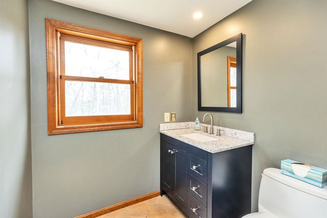 22 Taschereau Boulevard, Nashua, NH 03062