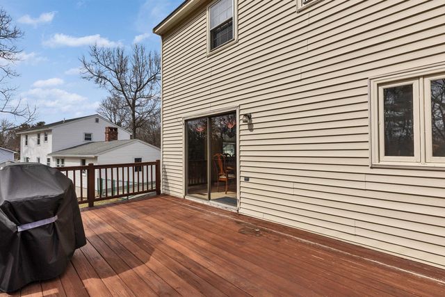 22 Taschereau Boulevard, Nashua, NH 03062