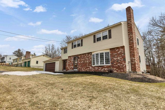 22 Taschereau Boulevard, Nashua, NH 03062