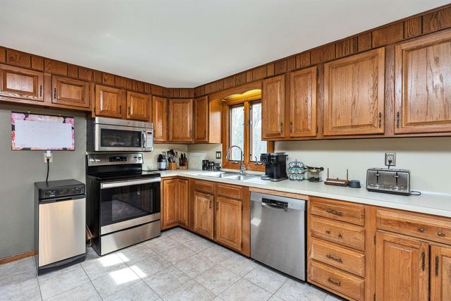 22 Taschereau Boulevard, Nashua, NH 03062