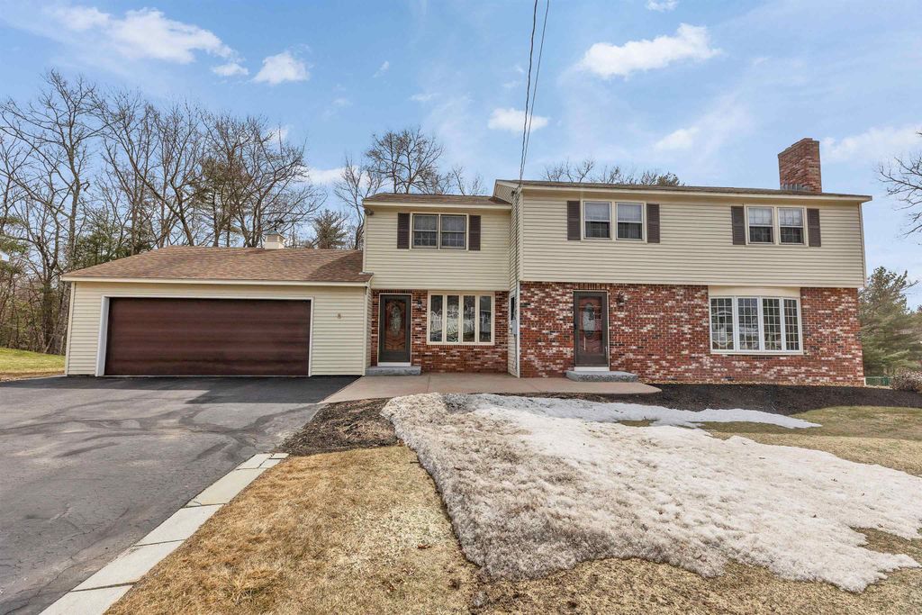 22 Taschereau Boulevard, Nashua, NH 03062