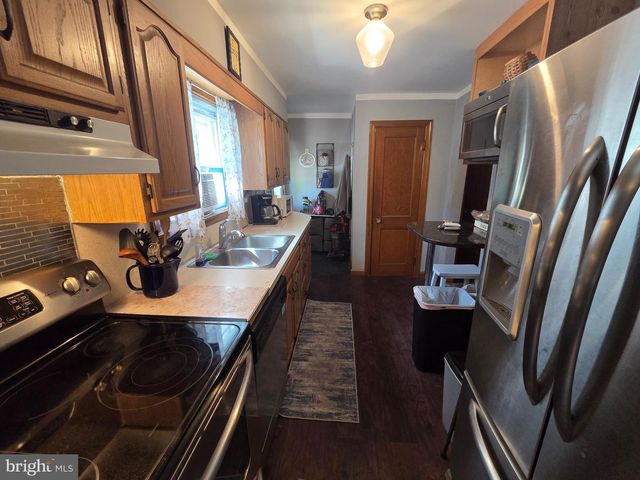 412 W BERTSCH ST, Lansford, PA 18232