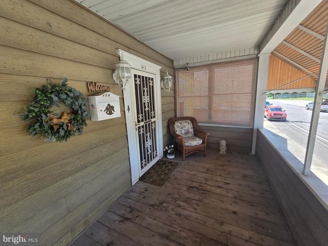 412 W BERTSCH ST, Lansford, PA 18232