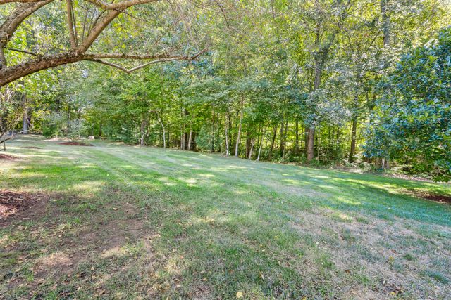 32 Blackledge Drive, Colchester, CT 06415