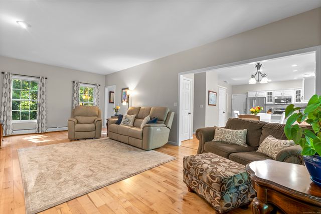 32 Blackledge Drive, Colchester, CT 06415