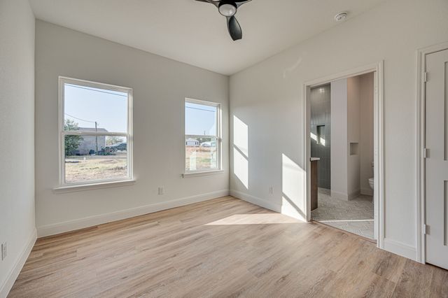 413 Caro Drive, West Tawakoni, TX 75474