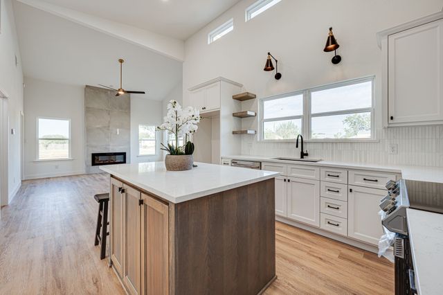 413 Caro Drive, West Tawakoni, TX 75474