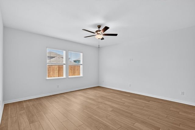 2337 Buffalo Bayou Way, Crandall, TX 75114