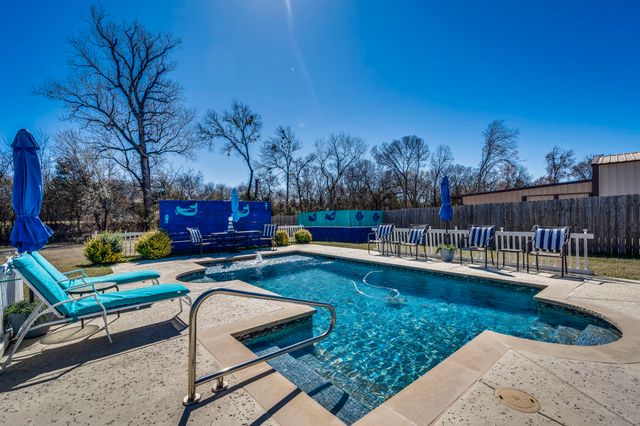 2917 Jakes Meadows, Burleson, TX 76028
