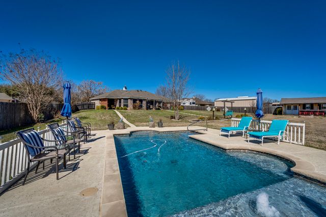 2917 Jakes Meadows, Burleson, TX 76028
