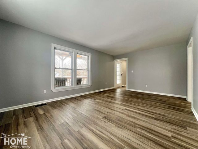 1387 S Byron Road, Venice Twp, MI 48449