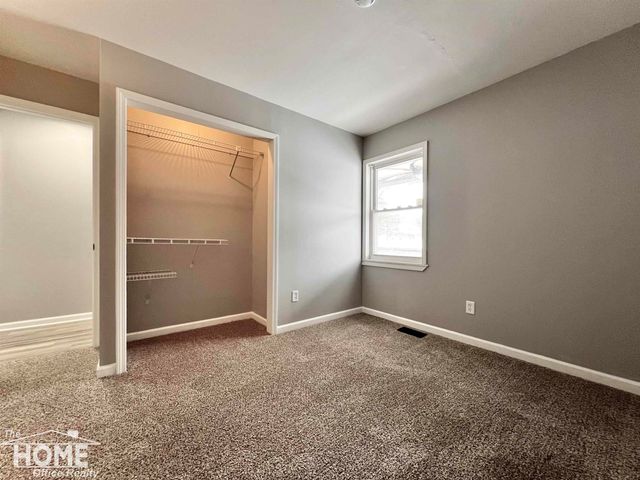 1387 S Byron Road, Venice Twp, MI 48449