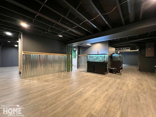 1387 S Byron Road, Venice Twp, MI 48449