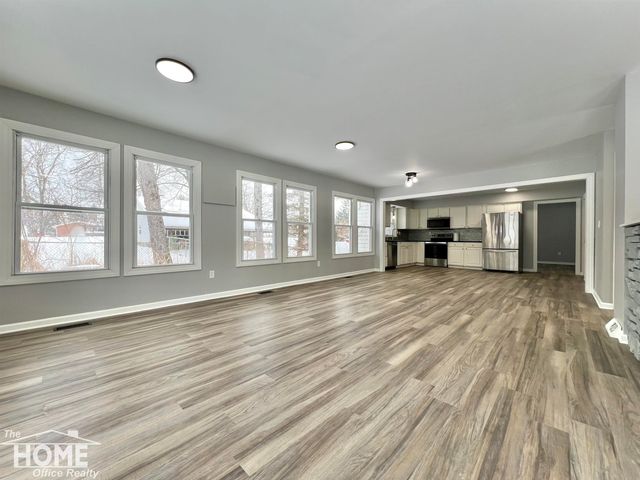 1387 S Byron Road, Venice Twp, MI 48449