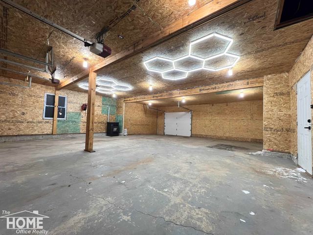 1387 S Byron Road, Venice Twp, MI 48449