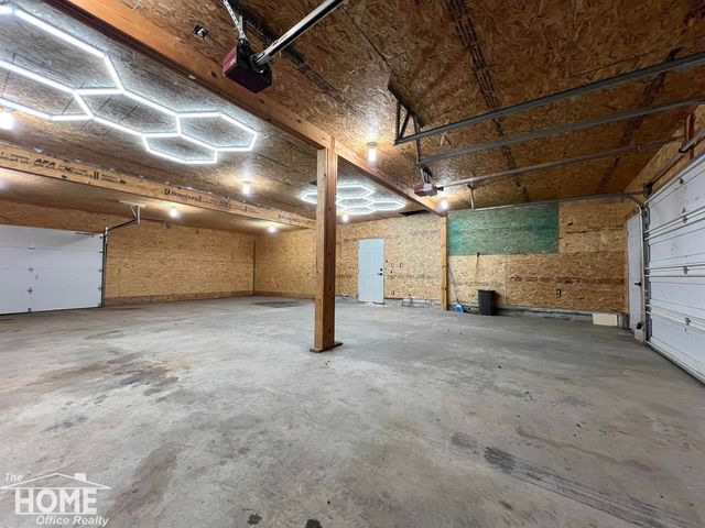 1387 S Byron Road, Venice Twp, MI 48449