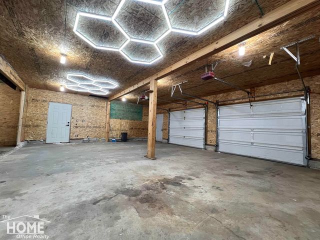 1387 S Byron Road, Venice Twp, MI 48449