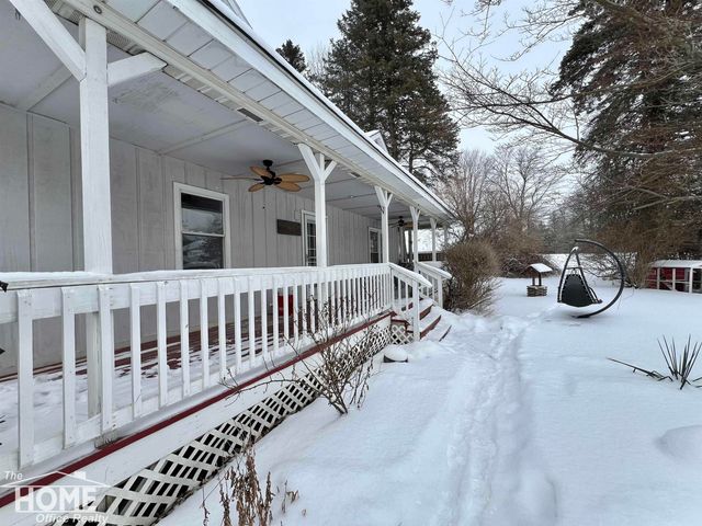 1387 S Byron Road, Venice Twp, MI 48449