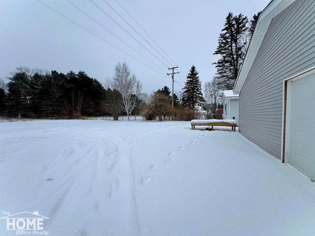 1387 S Byron Road, Venice Twp, MI 48449