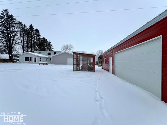 1387 S Byron Road, Venice Twp, MI 48449