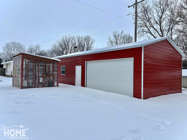 1387 S Byron Road, Venice Twp, MI 48449