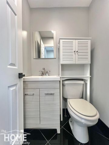 1387 S Byron Road, Venice Twp, MI 48449