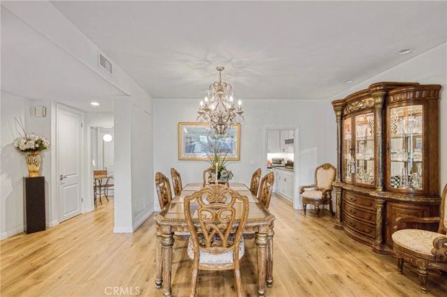 5216 Yarmouth 107, Encino, CA 91316