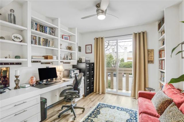 5216 Yarmouth 107, Encino, CA 91316