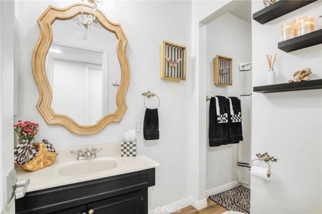 5216 Yarmouth 107, Encino, CA 91316