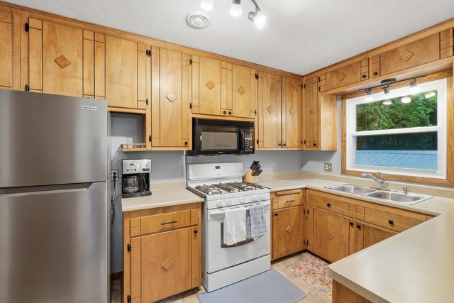 7959 N Pine View Drive, Edgerton, WI 53534