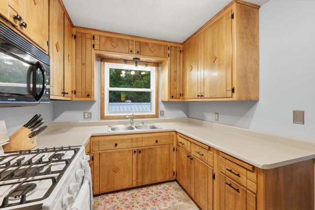 7959 N Pine View Drive, Edgerton, WI 53534