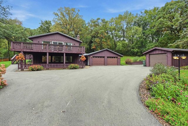 7959 N Pine View Drive, Edgerton, WI 53534