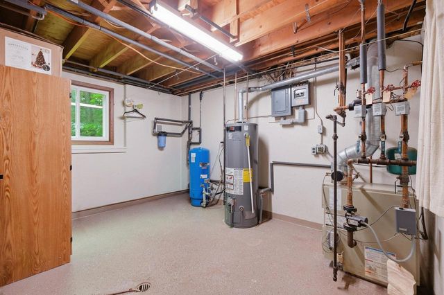 7959 N Pine View Drive, Edgerton, WI 53534