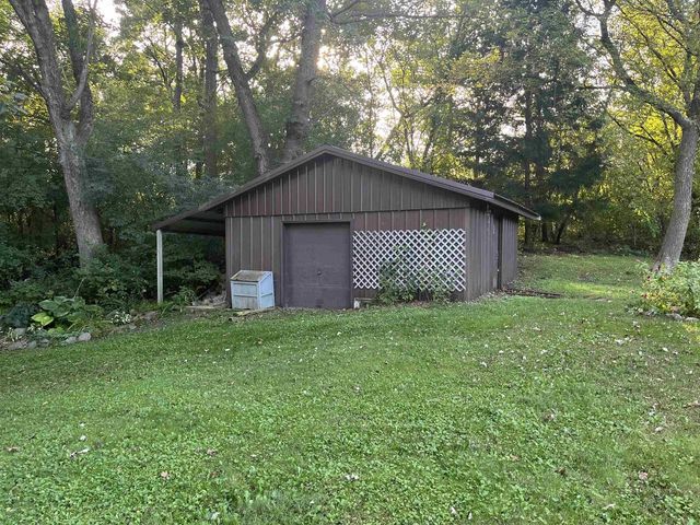 7959 N Pine View Drive, Edgerton, WI 53534