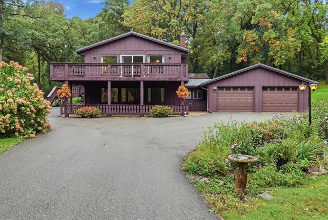 7959 N Pine View Drive, Edgerton, WI 53534