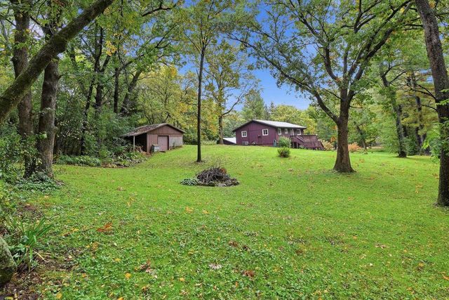 7959 N Pine View Drive, Edgerton, WI 53534