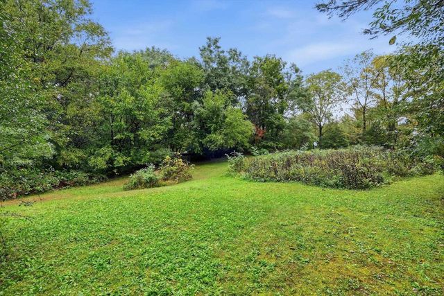 7959 N Pine View Drive, Edgerton, WI 53534