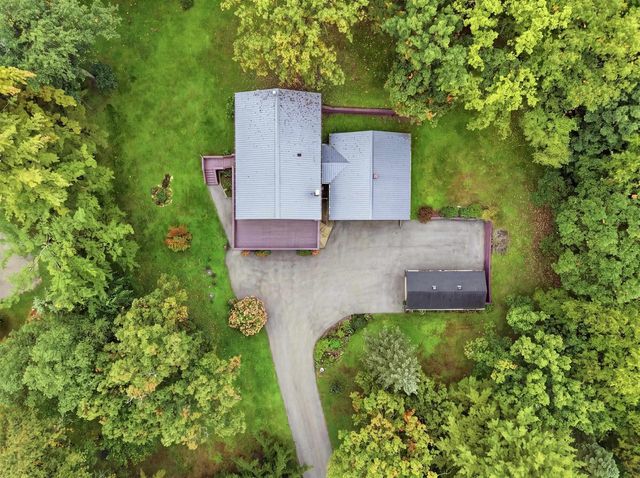 7959 N Pine View Drive, Edgerton, WI 53534