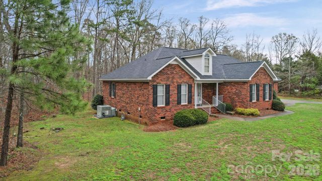 410 W Elm Street, Wingate, NC 28174