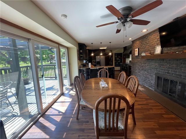 1211 N 6th Street, Hiawatha, KS 66434