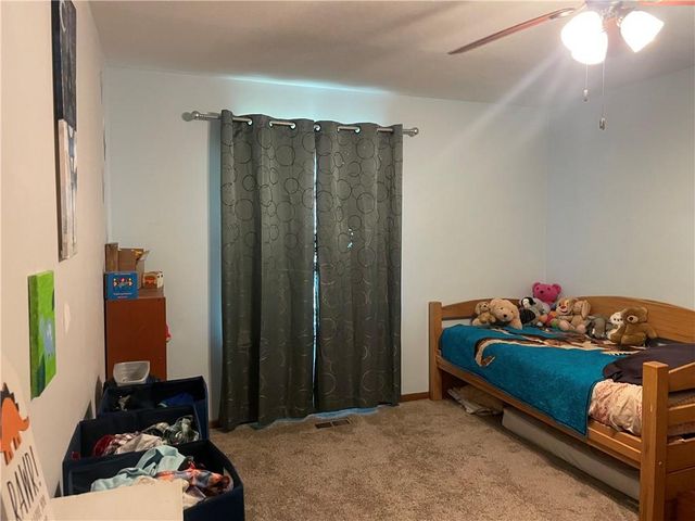 1211 N 6th Street, Hiawatha, KS 66434