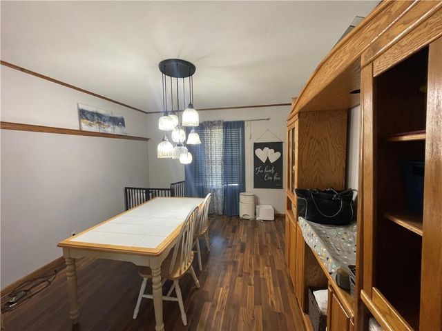 1211 N 6th Street, Hiawatha, KS 66434