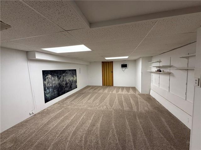 1211 N 6th Street, Hiawatha, KS 66434